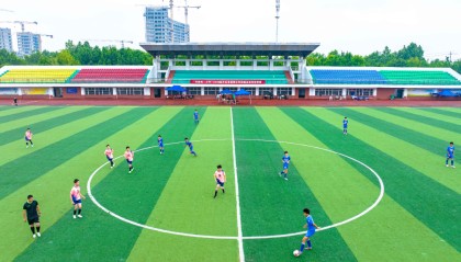九游娱乐官方网站-宿迁经开区首届青少年校园足球校际联赛燃情开赛